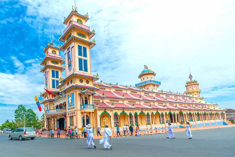 Tòa Thánh Cao Đài Tây Ninh - Kì quan kiến trúc lớn nhất đạo Cao Đài