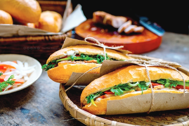 Bánh Mì Sài Gòn — Linh Hồn Của Một Thành Phố Không Bao Giờ Ngủ