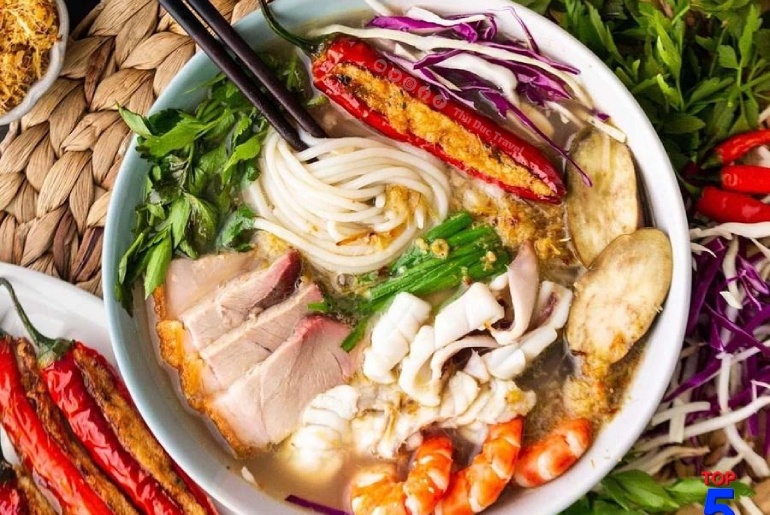 Bún Mắm Sài Gòn — Tô Bún "Thách Thức Vị Giác" Của Miền Sông Nước