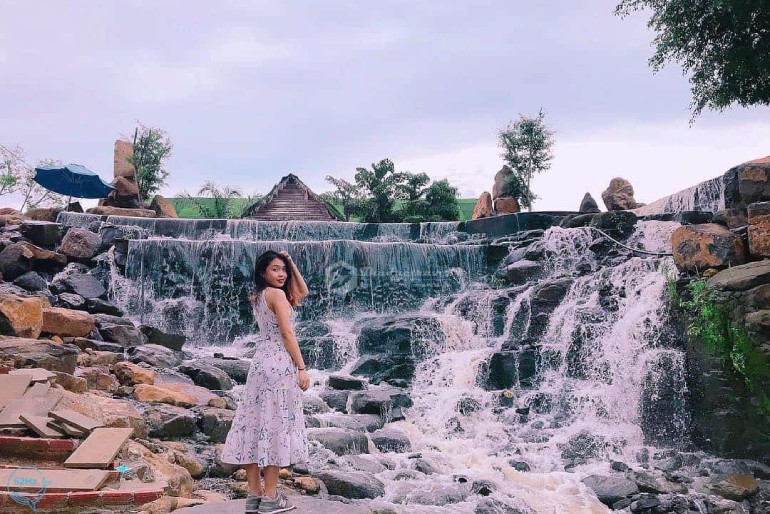 Thác Đá Hàn Đồng Nai - Vui chơi hết hơi ở Khu Du Lịch Thác Đá Hàn Đồng Nai