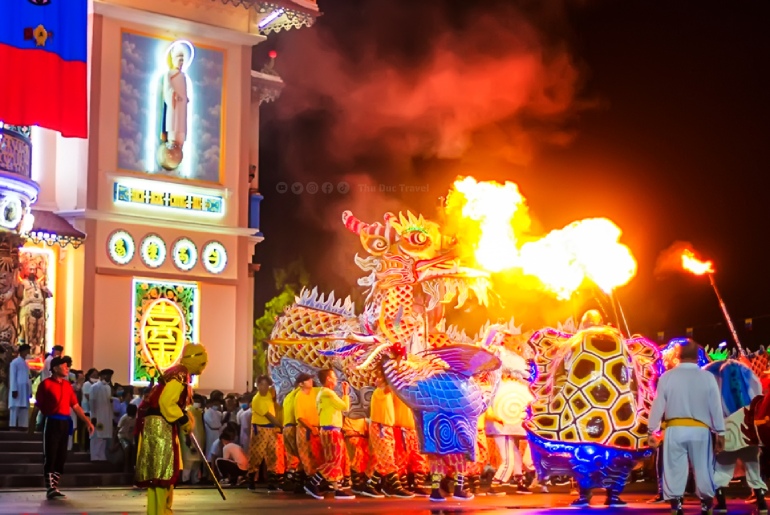 Hội Yến Diêu Trì Cung - Đêm hội linh thiêng rực rỡ bậc nhất Nam Bộ