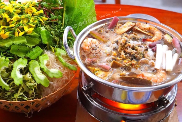 Lẩu Mắm Châu Đốc – Tinh Hoa Ẩm Thực Miền Tây