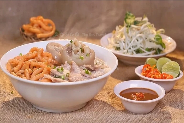 Bánh Canh Bến Có – Đặc Sản Trứ Danh Trà Vinh
