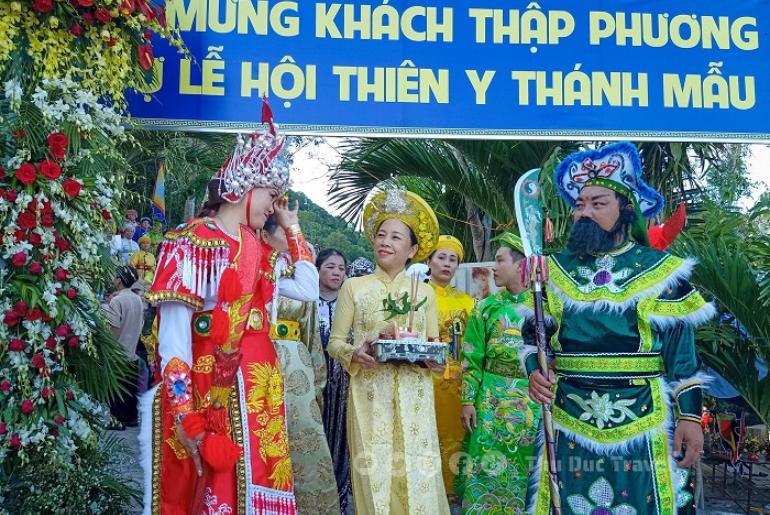 Lễ Hội Am Chúa – Tín Ngưỡng Thờ Thánh Mẫu Thiên Y A Na
