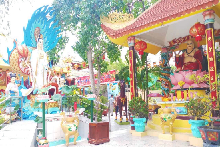 Tour du lịch hành hương 10 chùa miền tây 2 ngày 1 đêm