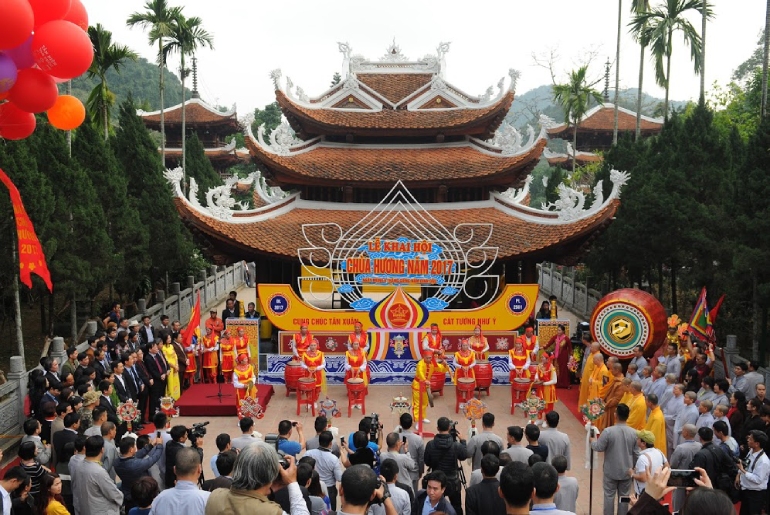 Chùa Hương I Tour Du Lịch Chùa Hương 1 ngày – Khởi hành hàng ngày