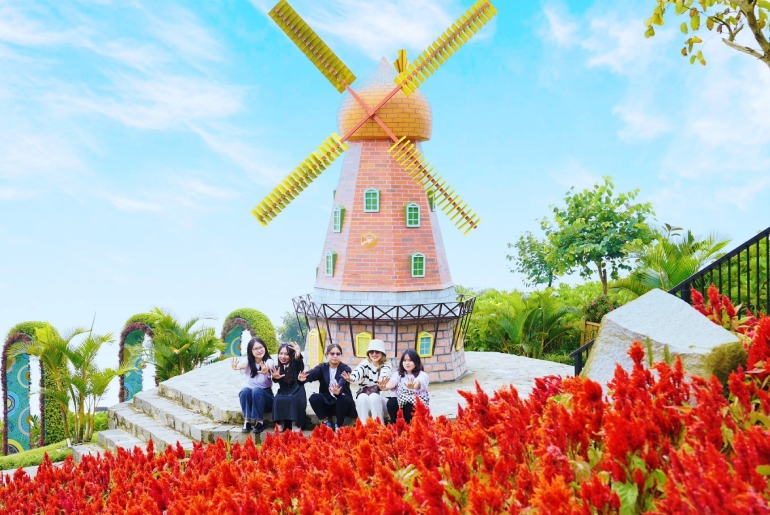 Tour Tây Ninh - Núi Bà Đen 2 ngày 1 đêm - Khởi Hành Lễ Tết