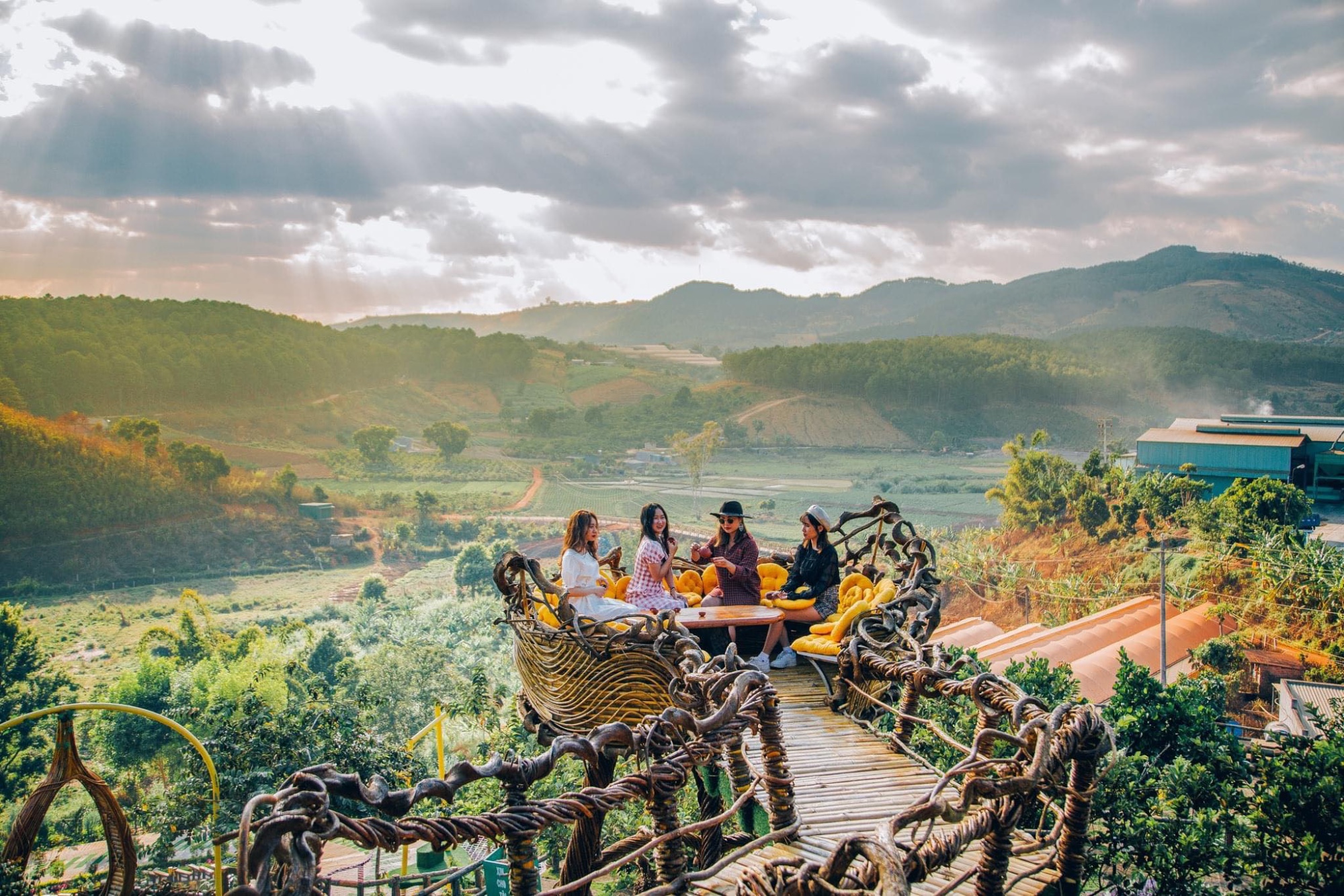 Du lịch hồ Tà Đùng - vịnh Hạ Long giữa đại ngàn Tây Nguyên