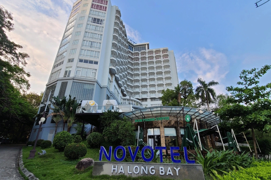 Khách sạn 5 sao Hạ Long I Novotel Hạ Long Hotel 5 Sao